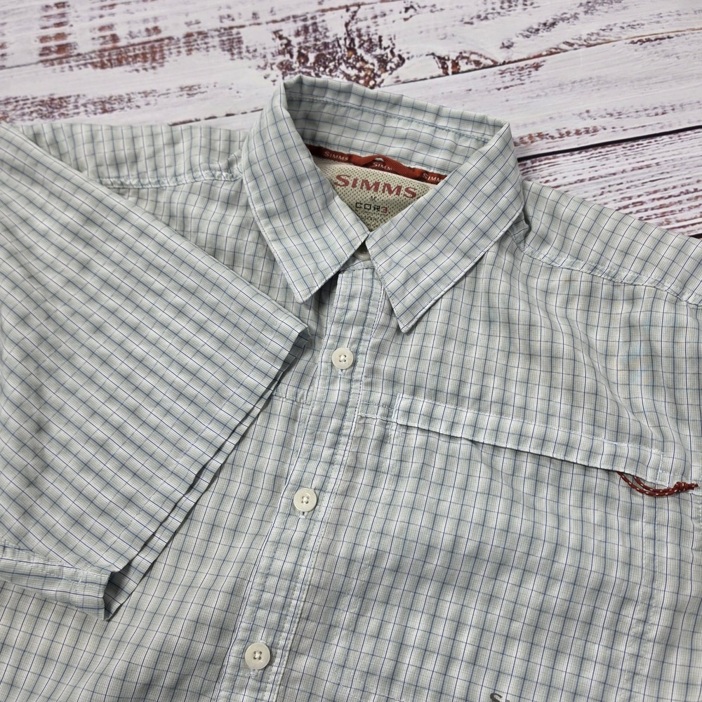 Simms Fishing Shirt Mens Medium Green Plaid Excellent COR3 Short Sleeve Vent